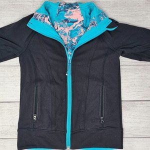 Ivivva by Lululemon Black /Pink & Blue Reversible Hoodie Size 6‎ Girls